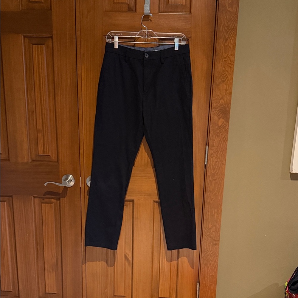 Old Navy Men's Black Classic Chino Pants